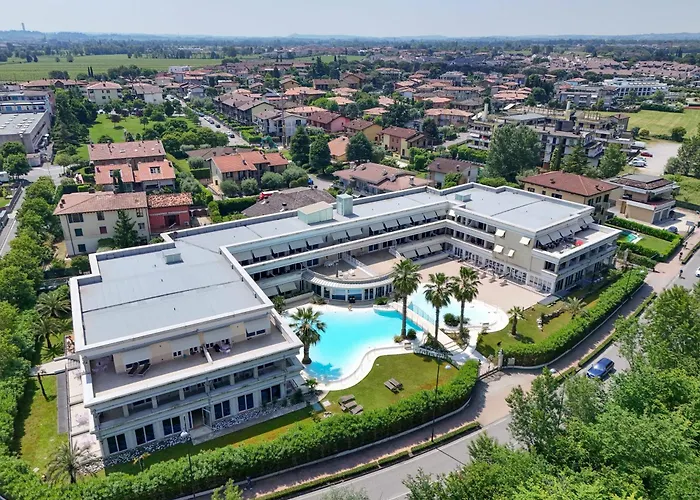 Fab With Pool & Terrace & Freepark 아파트 *