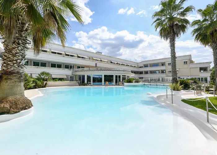 Fab With Pool & Terrace & Freepark *