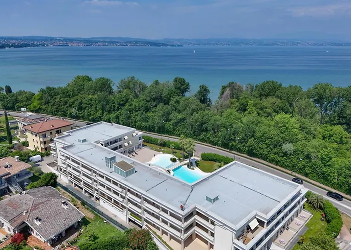 Fab With Pool & Terrace & Freepark 아파트 *