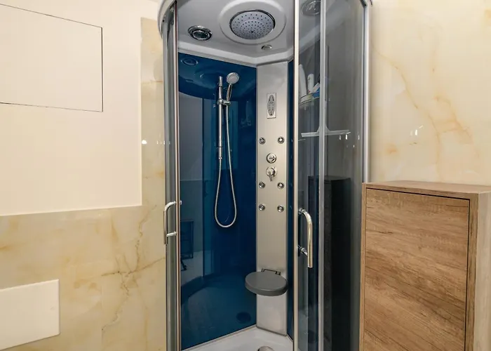 Fab With Pool & Terrace & Freepark *