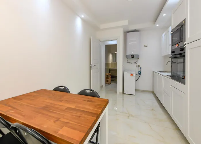 Fab With Pool & Terrace & Freepark 데센자노델가르다